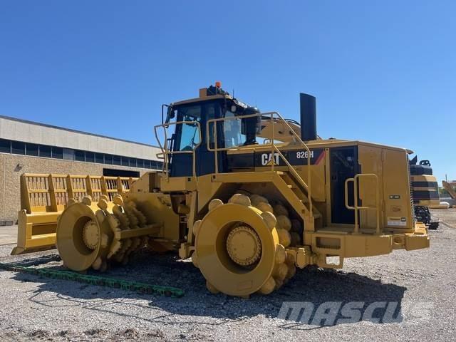 CAT 826H ソイルコンパクター