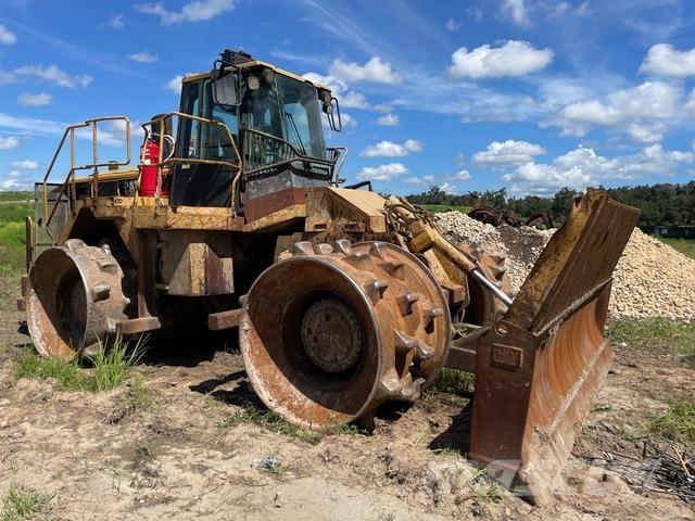 CAT 826H ソイルコンパクター