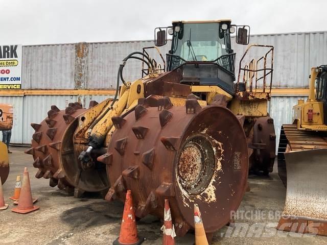CAT 836G ソイルコンパクター