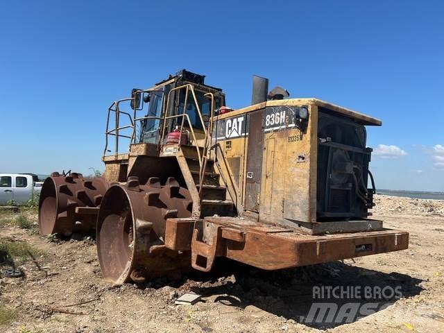 CAT 836H ソイルコンパクター