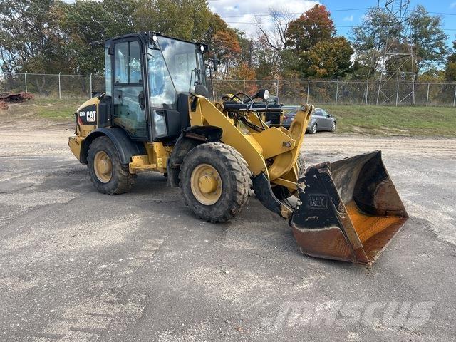 CAT 906M ホイールローダー・タイヤショベル