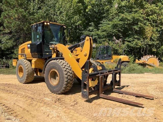 CAT 926M ホイールローダー・タイヤショベル