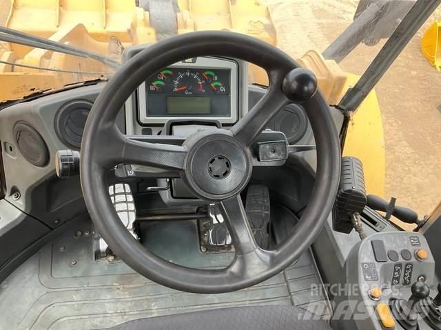 CAT 966L ホイールローダー・タイヤショベル