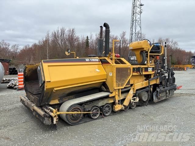CAT AP-1055B アスファルトフィニッシャ