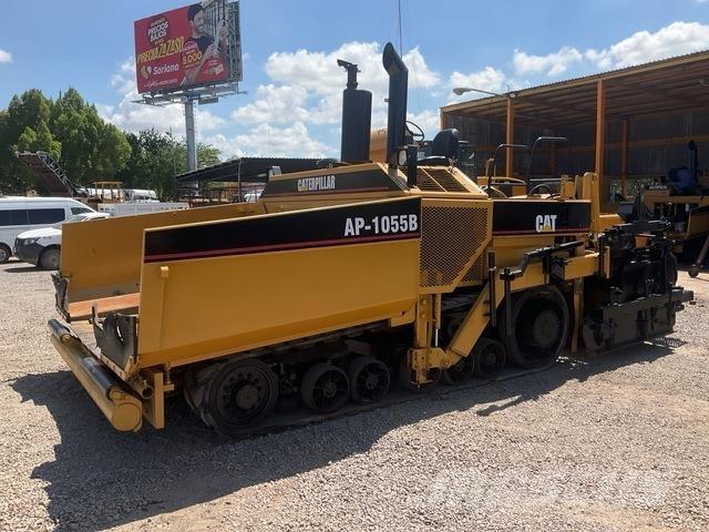 CAT AP-1055B アスファルトフィニッシャ