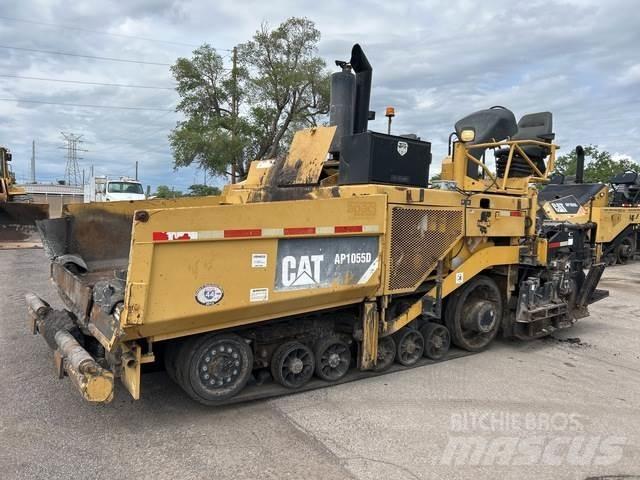 CAT AP1055D アスファルトフィニッシャ