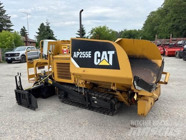 CAT AP255E アスファルトフィニッシャ