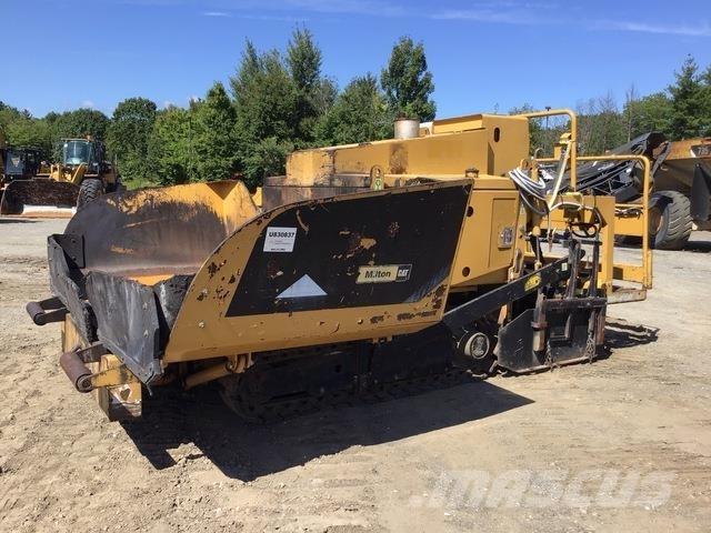 CAT AP255E アスファルトフィニッシャ