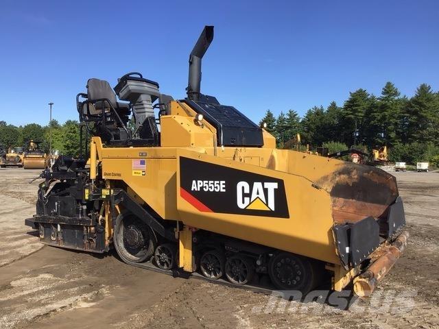 CAT AP555E アスファルトフィニッシャ