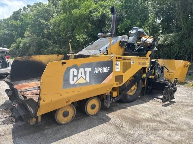 CAT AP600F アスファルトフィニッシャ