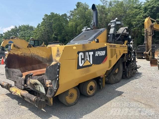 CAT AP600F アスファルトフィニッシャ