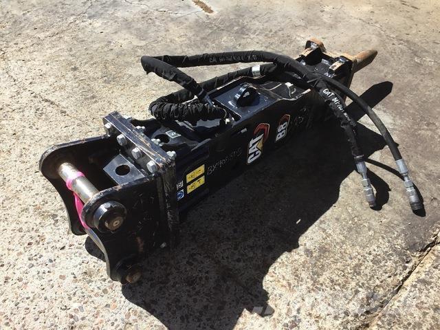 CAT B8 ハンマー／ブレーカ