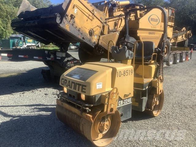 CAT CB-224E タンデムローラ