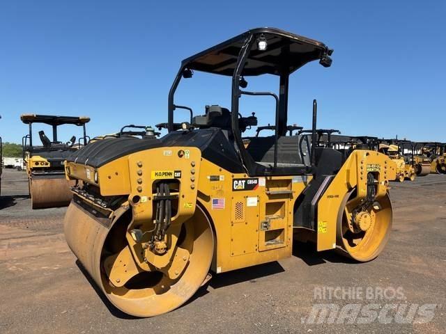 CAT CB-54B タンデムローラ
