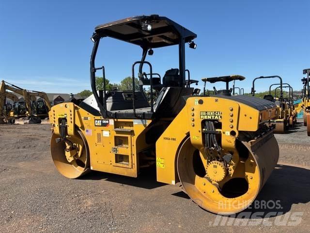 CAT CB-54B タンデムローラ