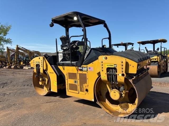 CAT CB-54B タンデムローラ