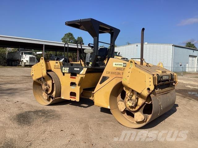 CAT CB-564D タンデムローラ