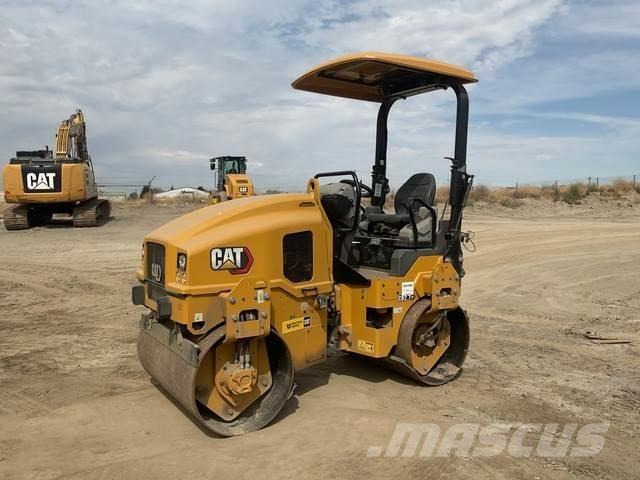 CAT CB2.7GC タンデムローラ