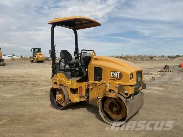 CAT CB2.7GC タンデムローラ