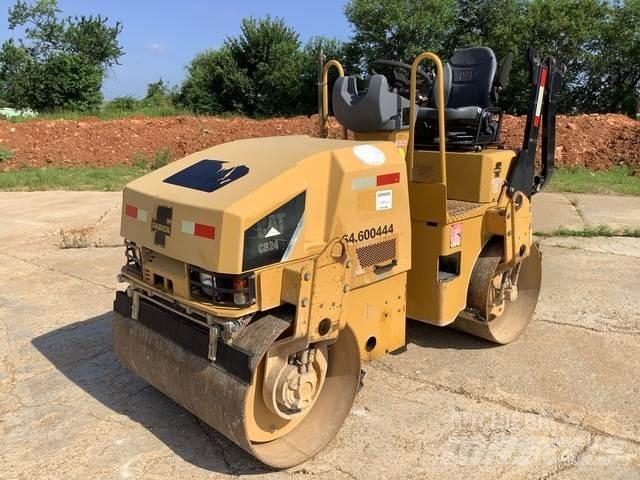 CAT CB24 タンデムローラ
