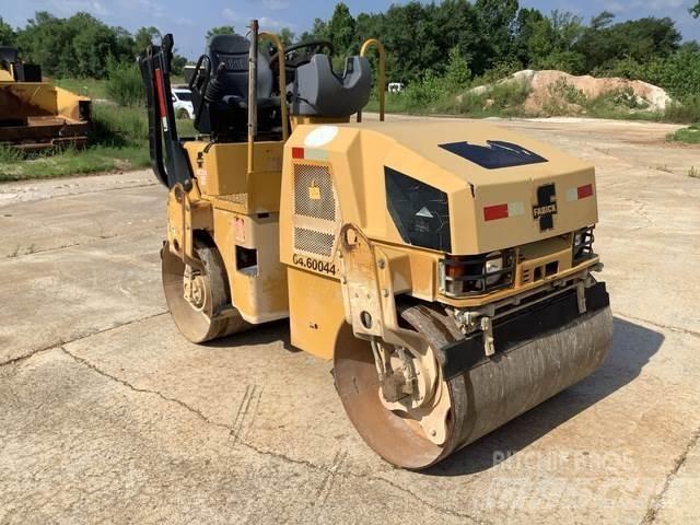 CAT CB24 タンデムローラ