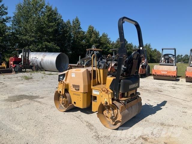 CAT CB24 タンデムローラ