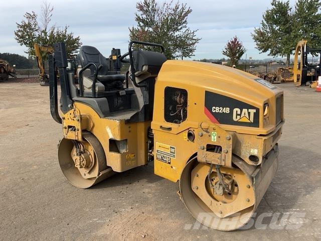 CAT CB24B タンデムローラ