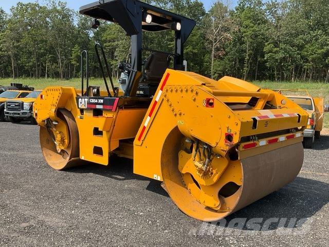 CAT CB54 タンデムローラ