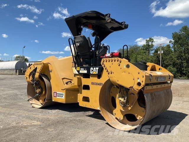 CAT CB54 タンデムローラ