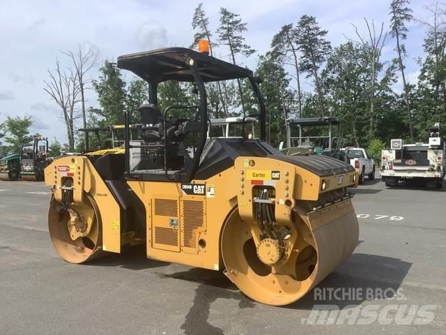 CAT CB54B タンデムローラ