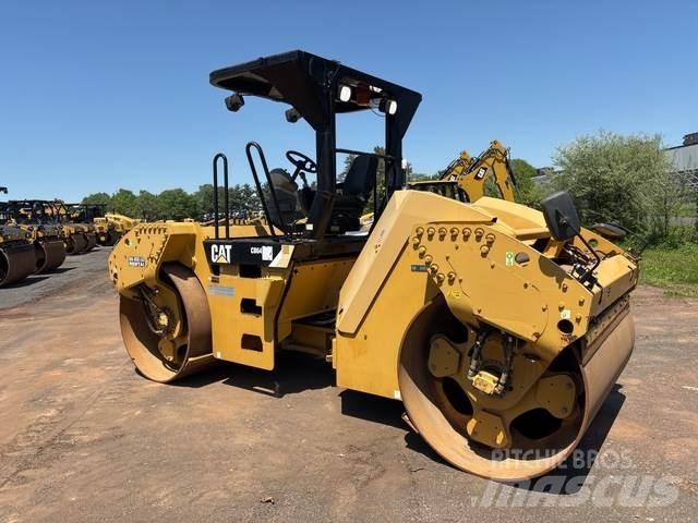 CAT CB64 タンデムローラ