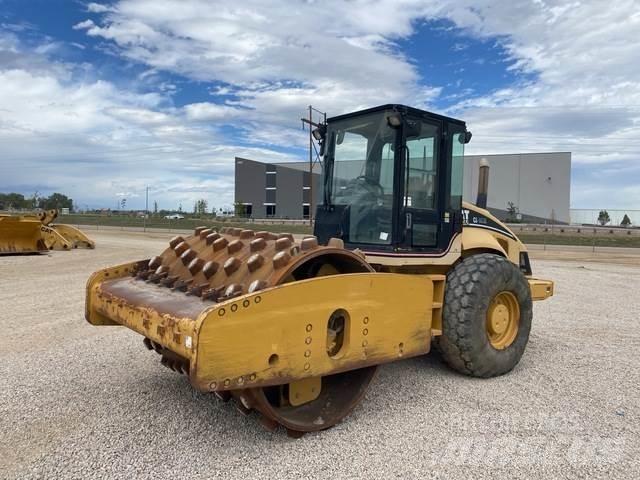CAT CS-663E 振動ローラ