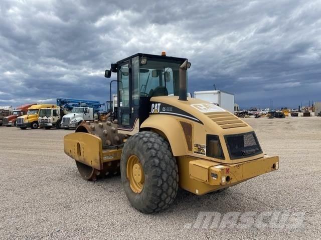 CAT CS-663E 振動ローラ