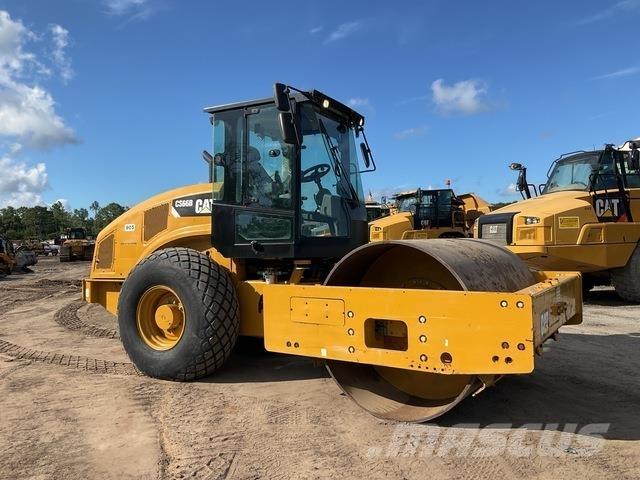 CAT CS66B 振動ローラ