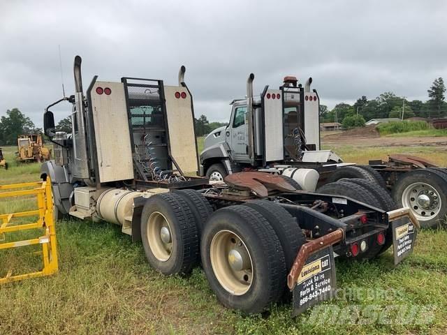 CAT CT680 中古トラクターヘッド | トレーラーヘッド