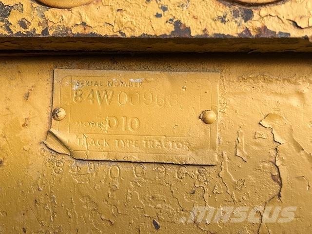 CAT D10 ブルドーザー