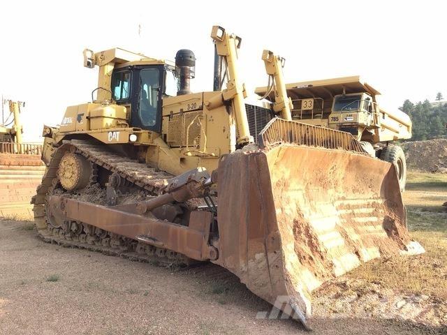 CAT D10R ブルドーザー