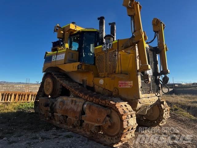 CAT D10T ブルドーザー