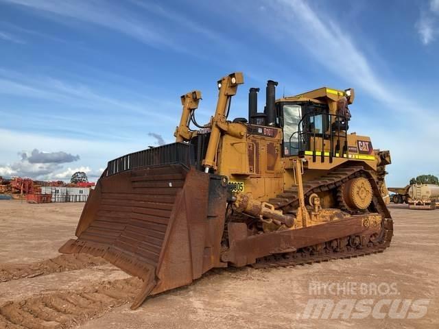 CAT D10T ブルドーザー
