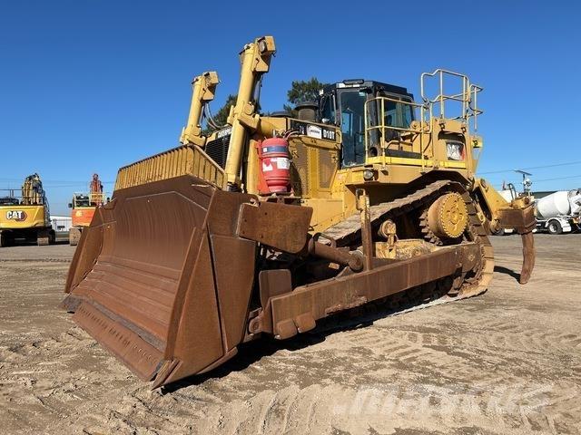 CAT D10T ブルドーザー