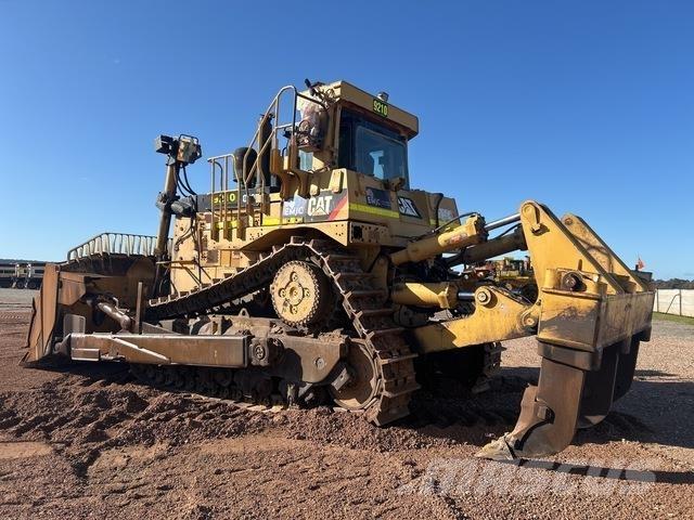 CAT D10T ブルドーザー