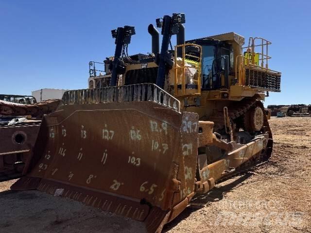 CAT D10T2 ブルドーザー