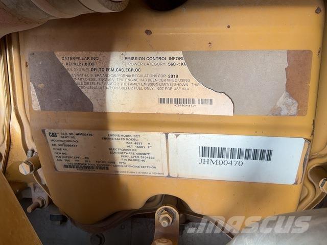 CAT D10T2 ブルドーザー