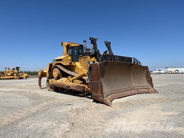 CAT D11R ブルドーザー