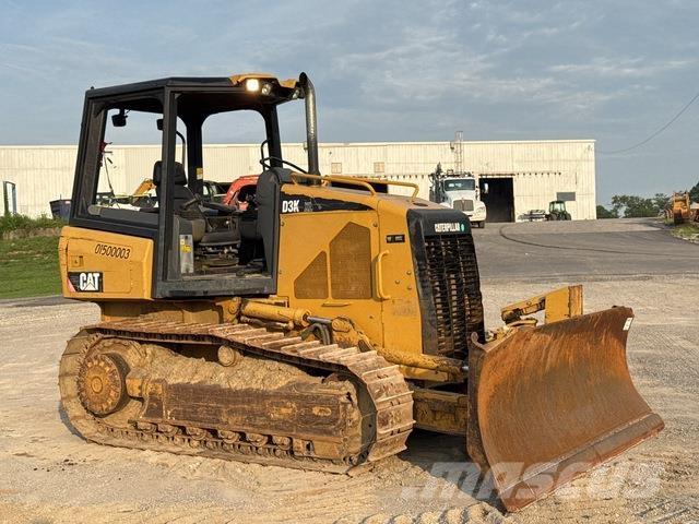 CAT D3K XL ブルドーザー