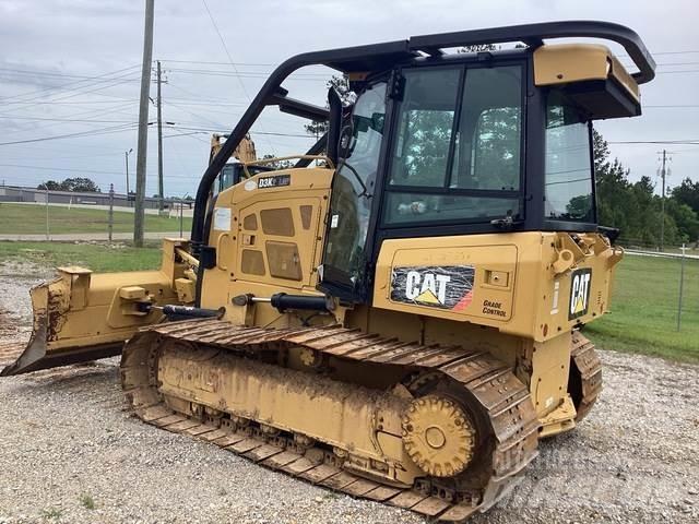 CAT D3K2 LGP ブルドーザー