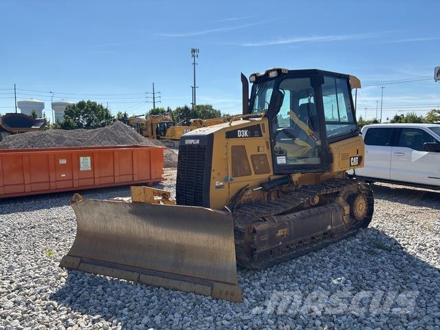 CAT D3K2 XL ブルドーザー