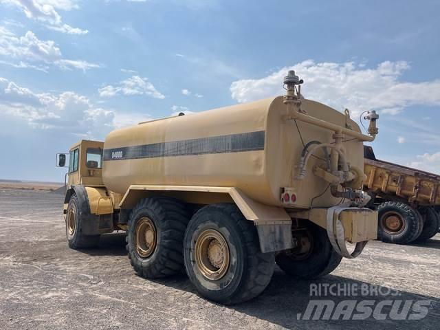 CAT D400D 給水車