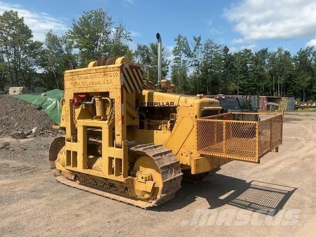 CAT D4E 20 パイプレイヤー・ドーザー
