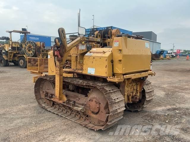 CAT D4E 20 パイプレイヤー・ドーザー